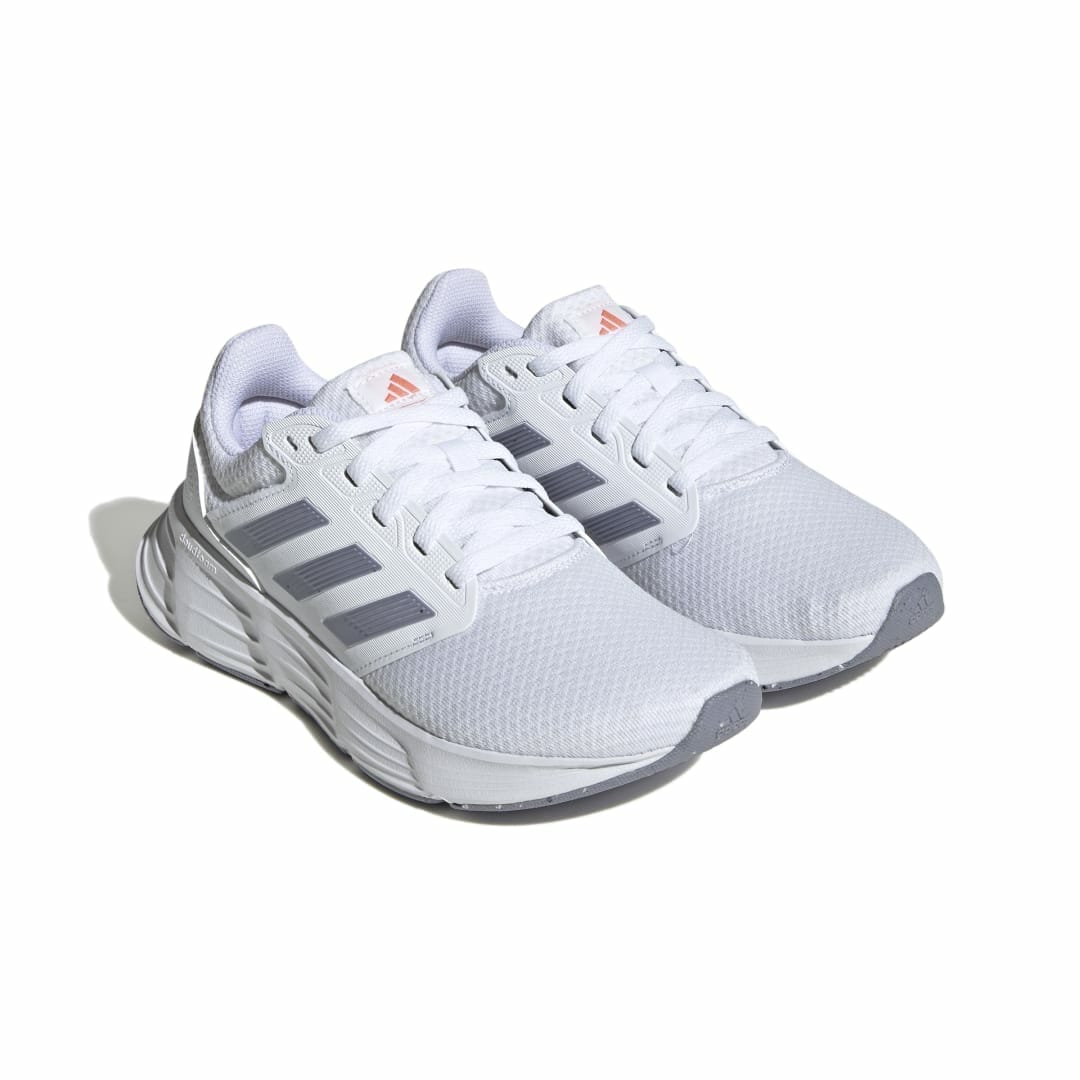 HP2403_6_FOOTWEAR_Photography_Front Lateral Top View_white